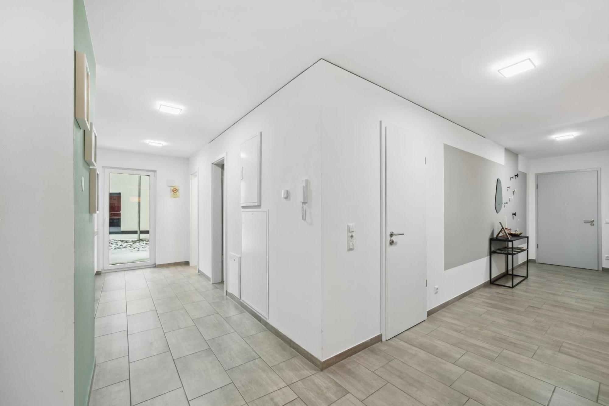 Sali Homes Spacious Apartment With Terrace In City Center 拜罗伊特 外观 照片
