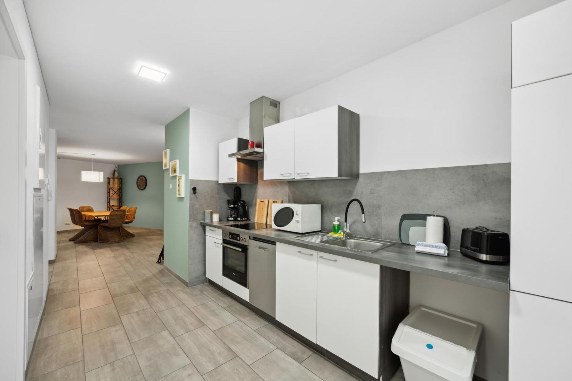 Sali Homes Spacious Apartment With Terrace In City Center 拜罗伊特 外观 照片