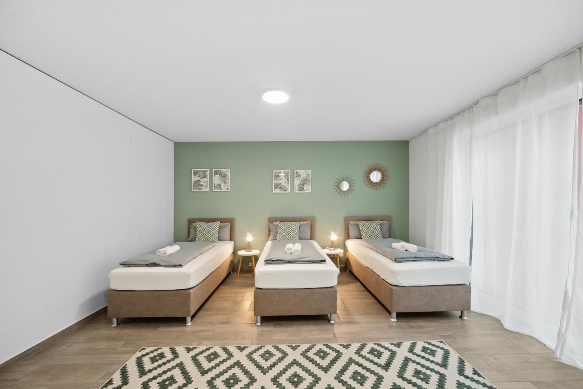 Sali Homes Spacious Apartment With Terrace In City Center 拜罗伊特 外观 照片
